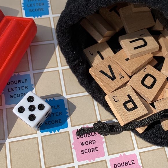 Scrabble Game in Box - Picture 3 of 8